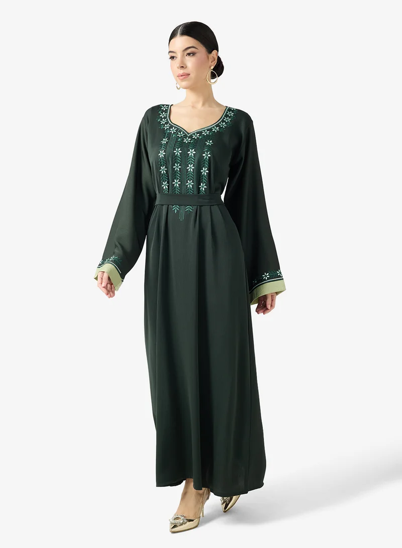 hayas closet Embroidered Belted Jalabiya